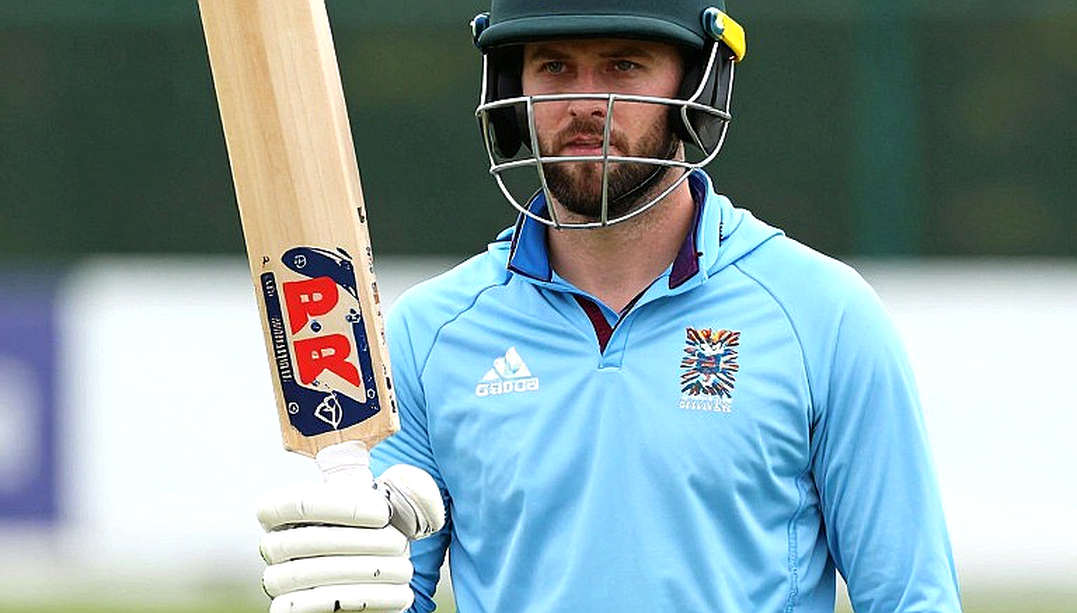 At Newlands, Steve Smith's 20.75 Is Four Innings of Noise; the Real Question Is His Neck